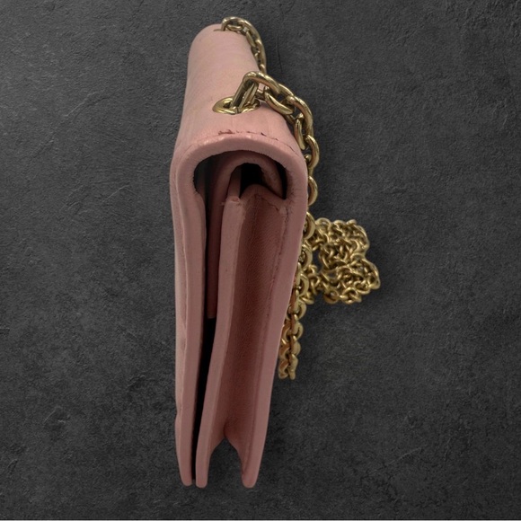 Fendi Pink Quilted Leather Chain Wallet Clutch with Gold Hardware - Picture 4 of 8